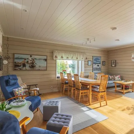 Majestic 3 Bedroom With Sauna Villa Rovaniemi